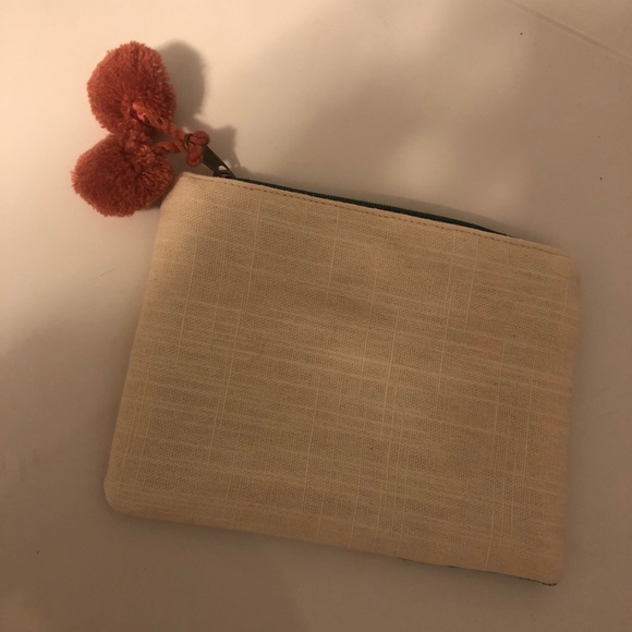 Multicolor pouch - Picture 3 of 5